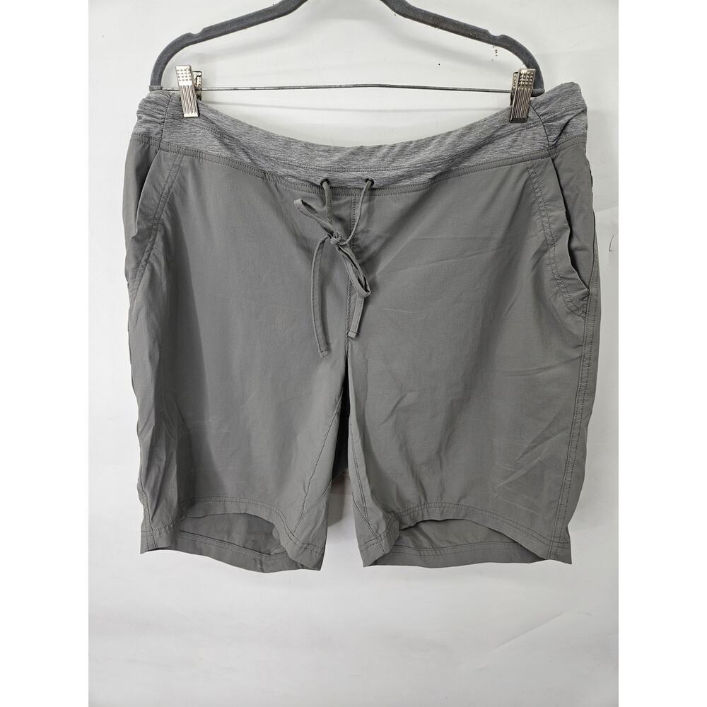 DULUTH TRADING Women's Armachillo Cooling 10" Shorts in Gray - Size 18W